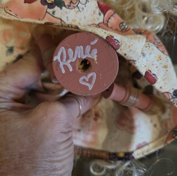 Hand Made Bobbin Farm Girl & Pig Figure - Picture 8 of 9